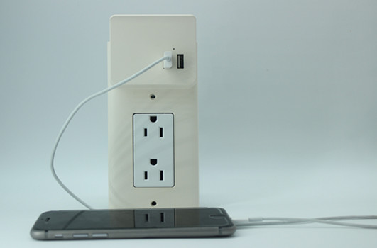 Standard wall plate with dual USB charger for Decora outlet  