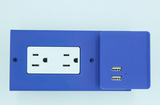 Standard wall plate with dual USB charger for Decora outlet