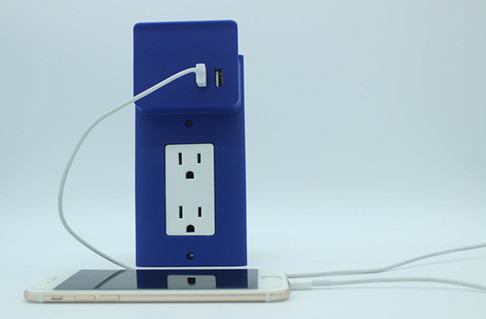 Standard wall plate with dual USB charger for Decora outlet